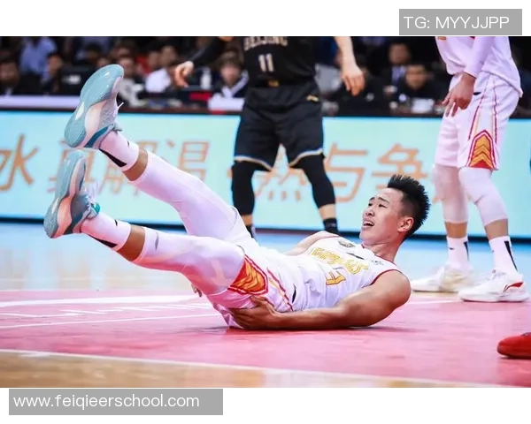 贺希宁：从青年才俊到篮球场上的闪耀明星之路