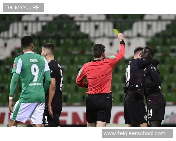 迈尼昂的传奇之路：从青涩小将到世界级门将的成长故事